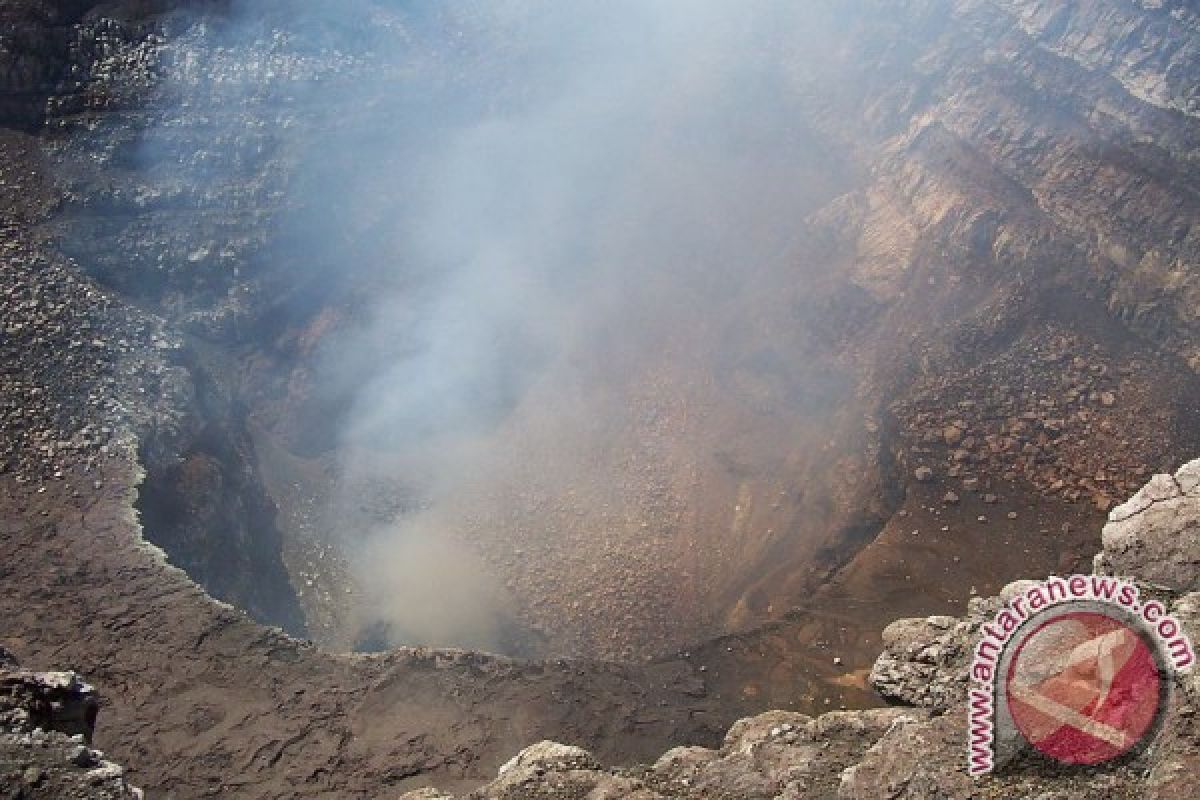 Seorang vulkanolog jatuh ke gunung berapi Nikaragua