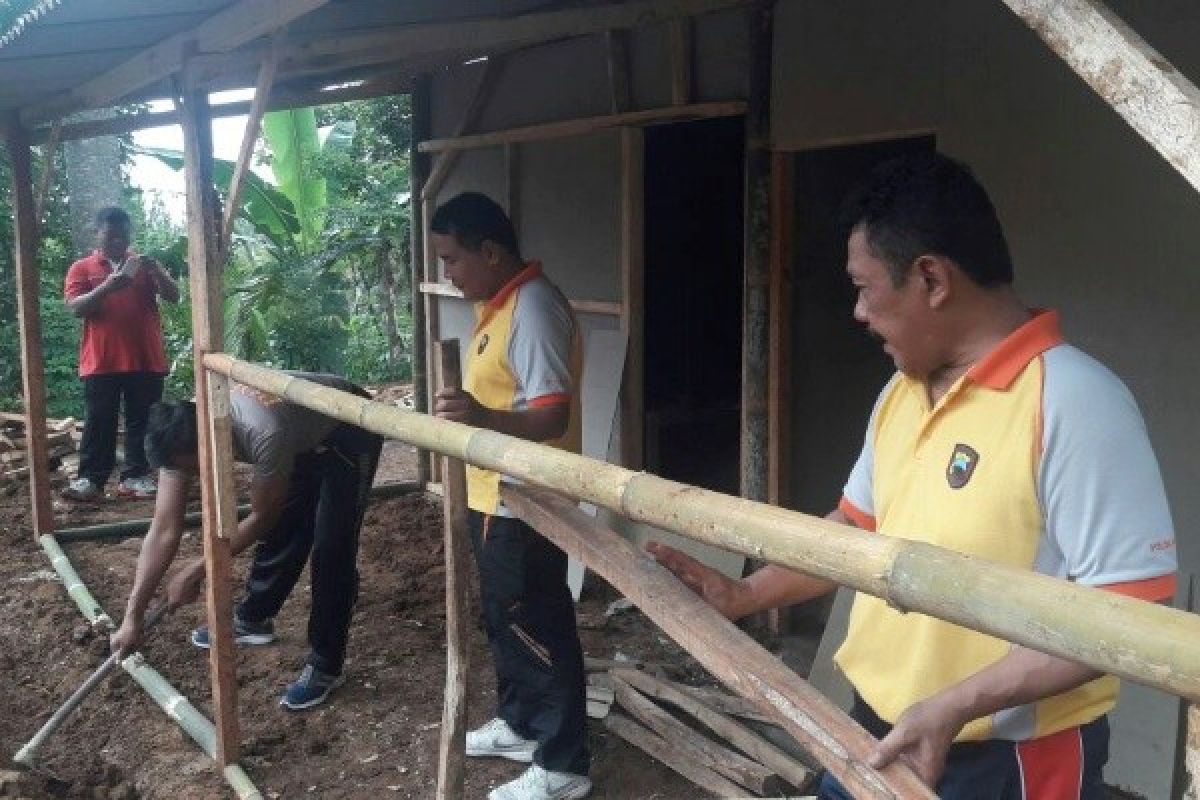 Korban Tanah Bergerak di Pengadegan Cilacap Disiapkan Huntara