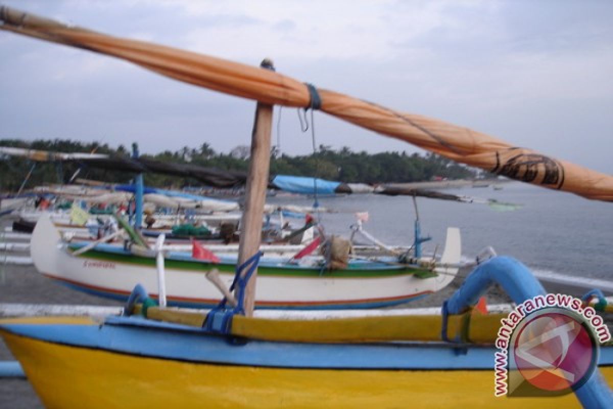 55 Kapal Untuk Nelayan Rote Belum Diserahkan 