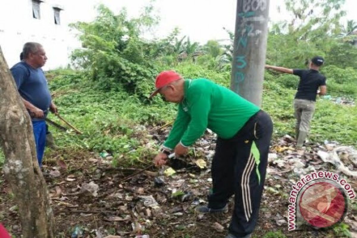 Kecewa Program Jum'at Bersih Kurang Didukung Masyarakat