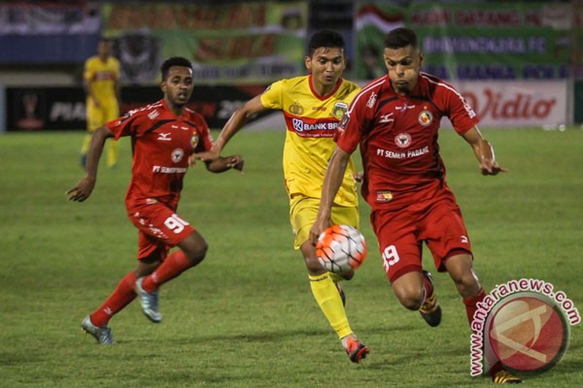 Gubernur Sumbar tonton langsung perjuangan Semen Padang FC