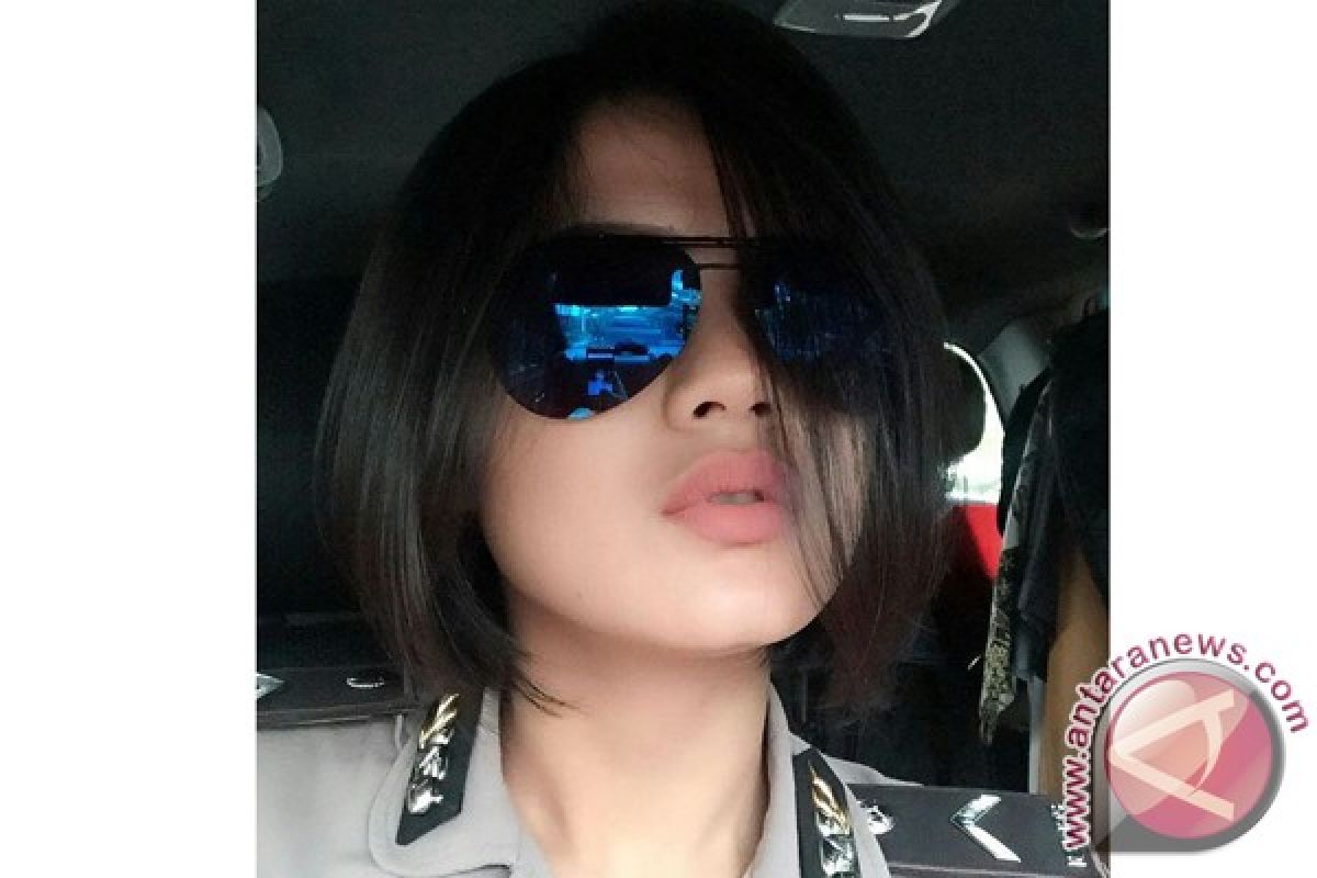 Bripda Ismi, polisi cantik di tengah serangan bom Bandung