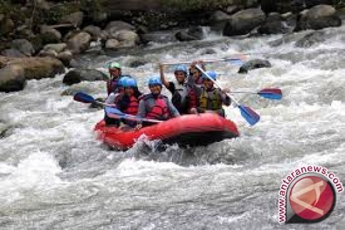 Sungai Konaweha potensial dikembangkan jadi olahraga arung jeram berbasis wisata