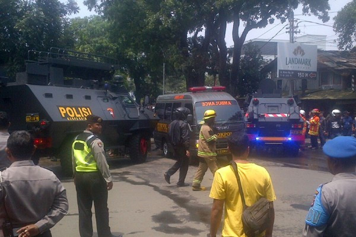 Olah TKP bom Bandung selesai, kantor Kelurahan Arjuna bisa beroperasi lagi