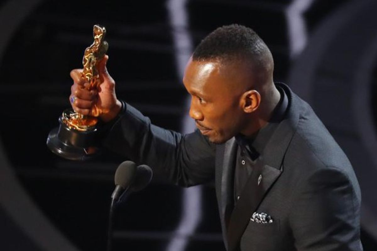 Mahershala Ali jadi aktor Muslim pertama peraih Oscar