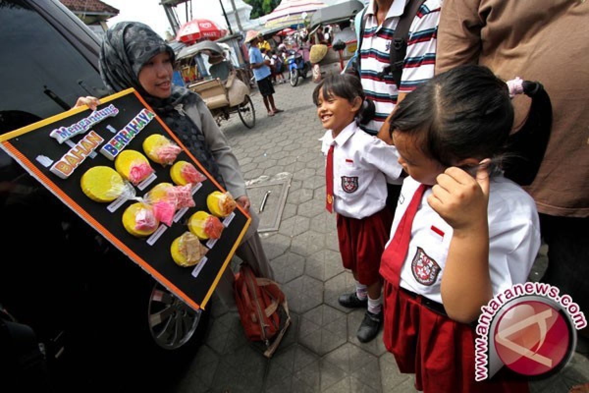 Polda NTB Tutup Pabrik Jajanan Anak 