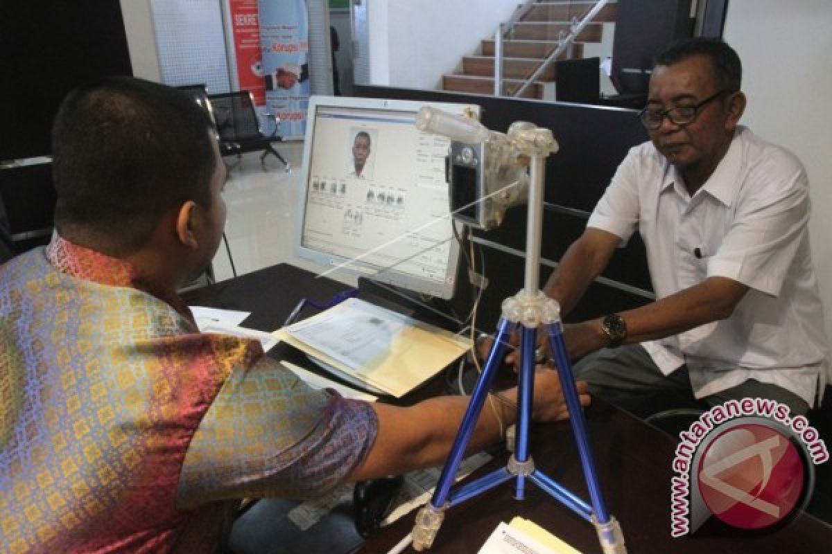 Ribuan calon haji Karawang-Purwakarta mengajukan pembuatan paspor