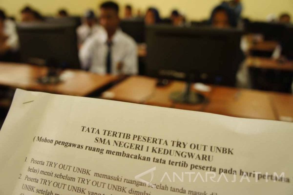 Dinas Pendidikan Sidoarjo tak Layani Ujian Kertas 