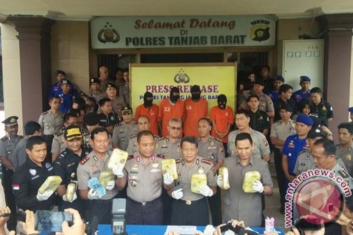 Polisi amankan 8,7 kilogram sabu dari pelabuhan