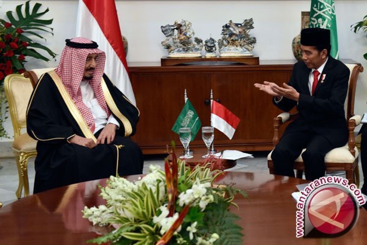 Raja Salman akan tanam pohon kayu ulin di Istana Kepresidenan