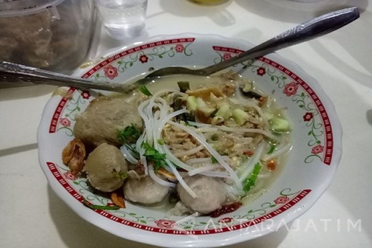 Ada Rujak Bakso di Banyuwangi