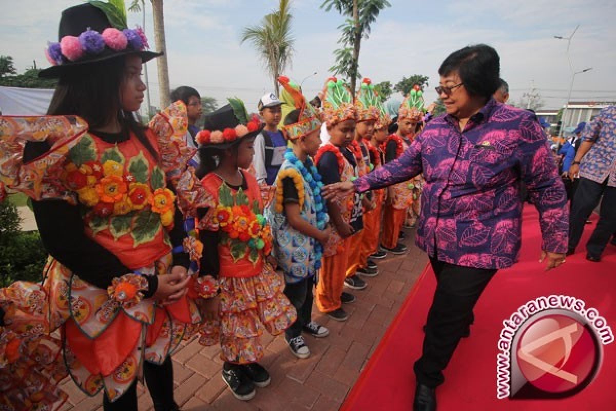 Menteri LHK Beri Penghargaan Pengelolaan Sampah Terbaik