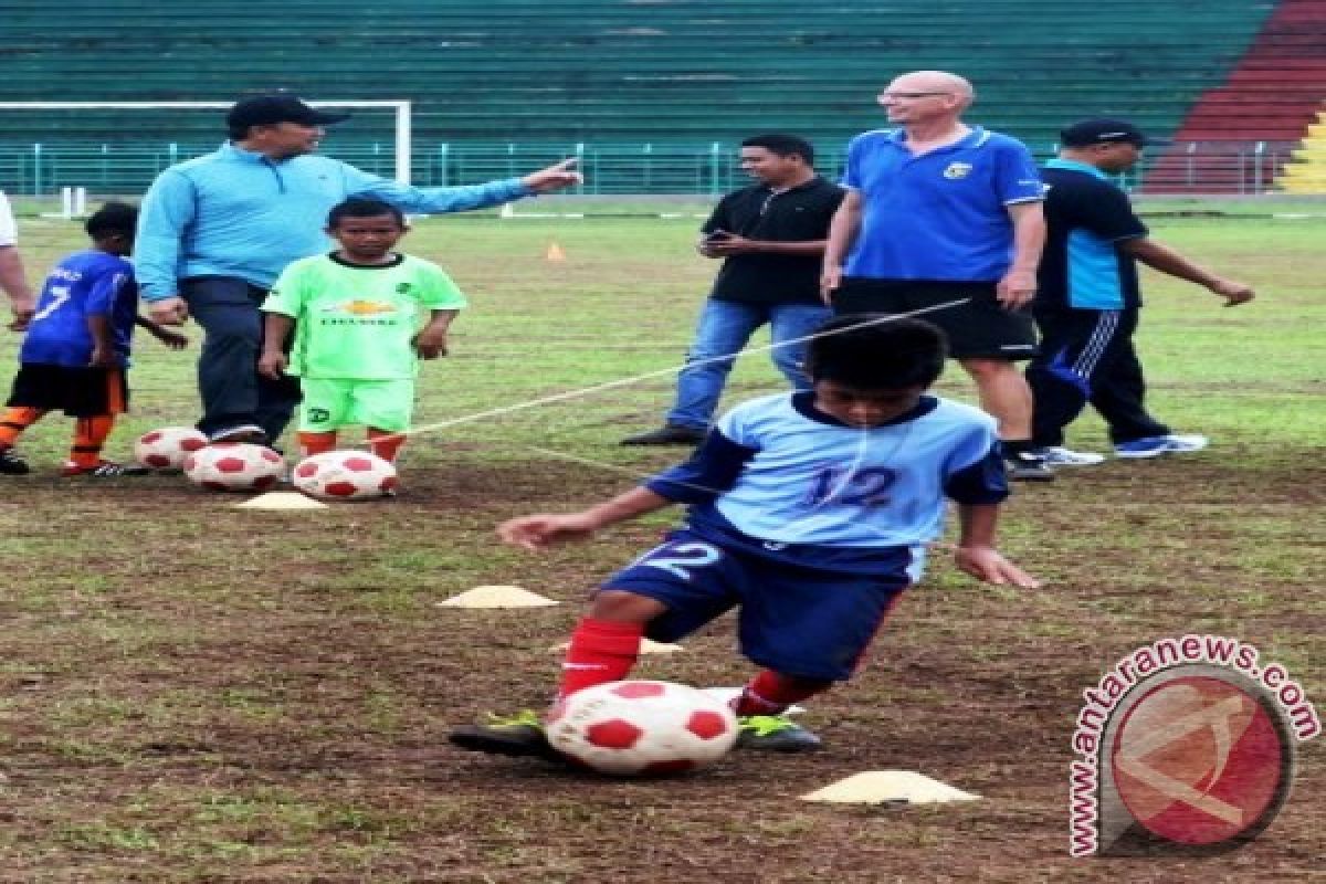 KNPI Ambon minta Stadion Mandala Remaja direnovasi