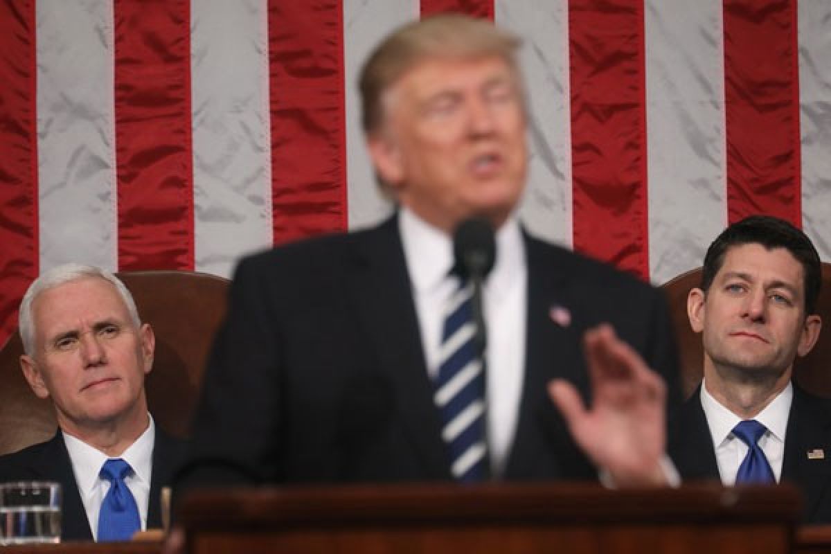 Trump juga akan tersandung di tembok perbatasan Meksiko