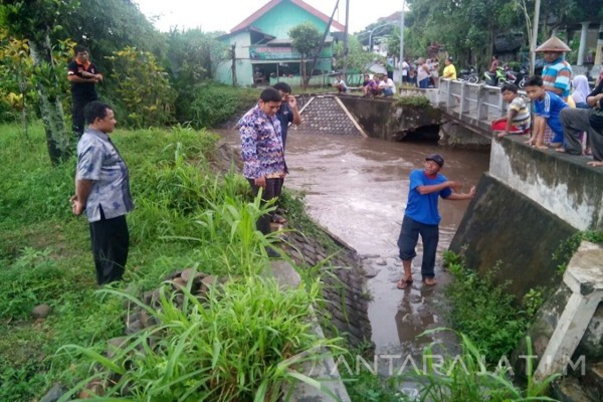 BPBD Kediri segera Benahi Jembatan Ambrol     