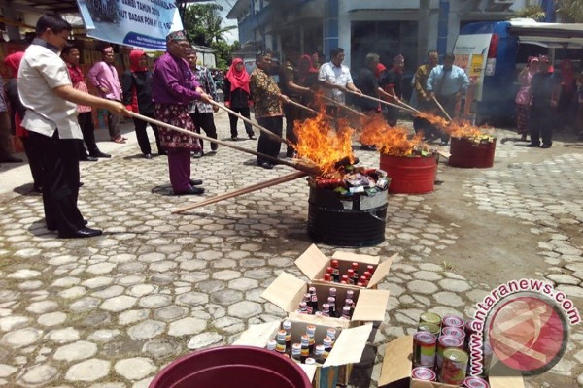 BPOM Jambi musnahkan 776 item produk ilegal