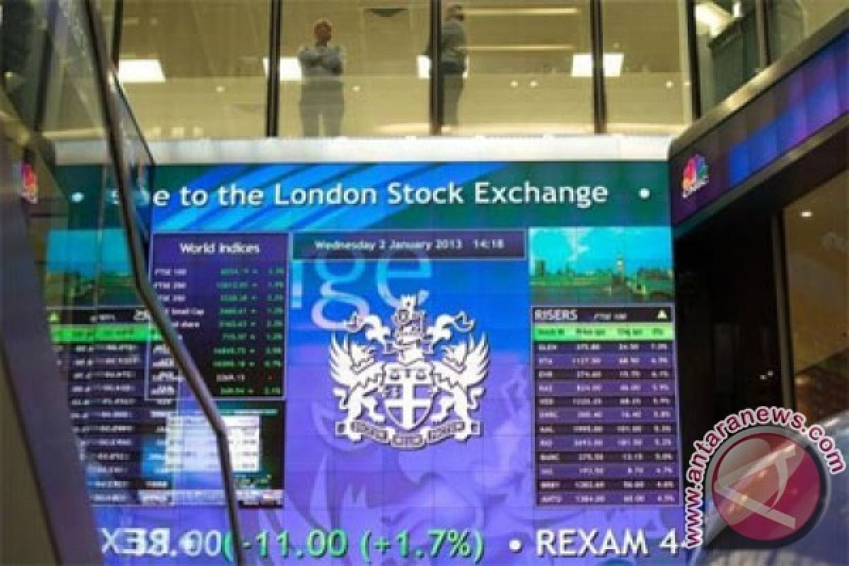 Indeks FTSE-100 Inggris ditutup turun 0,70 persen