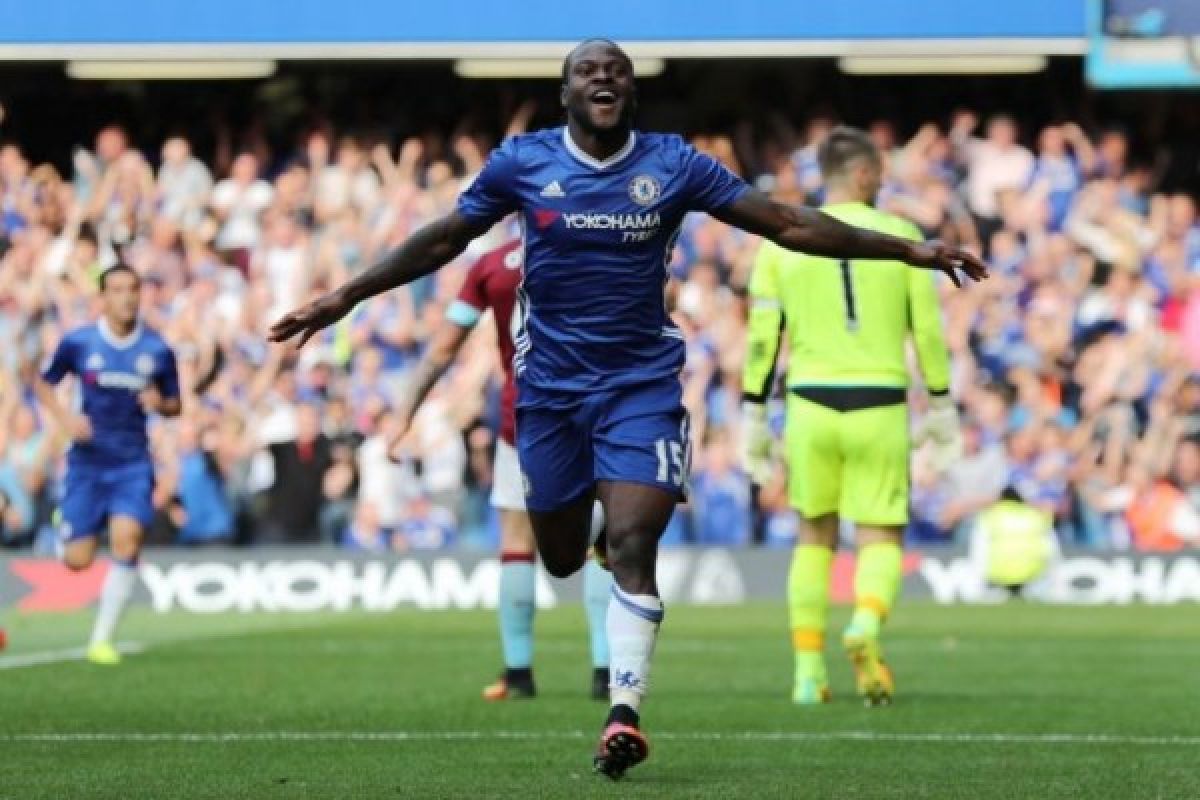 Victor Moses perpanjang kontrak dengna Chelsea