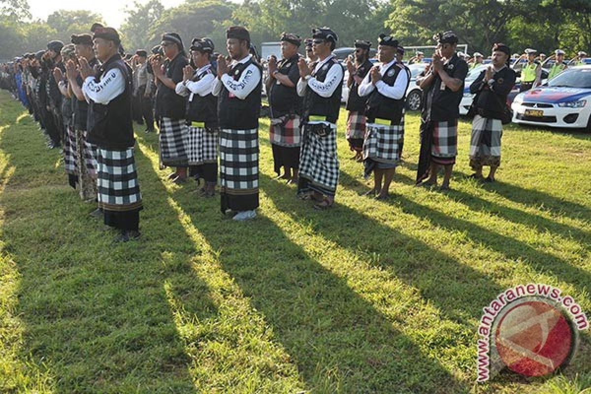 Kodam Udayana Tingkatkan Sinergitas dengan Pecalang