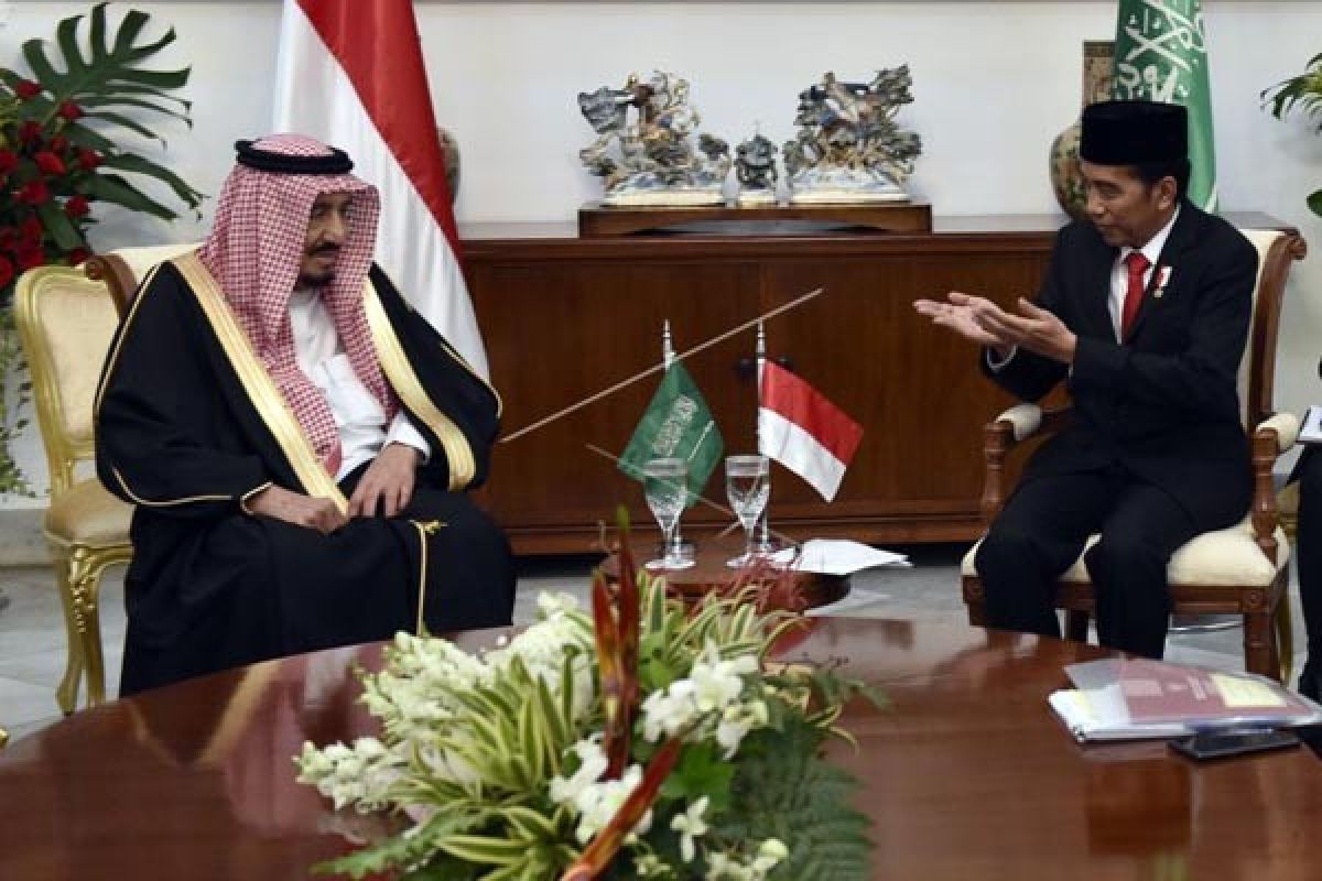  Raja Salman heran disambut pastor berbahasa Arab