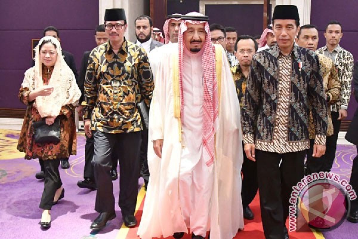 Raja Salman bertemu dengan tokoh lintas agama