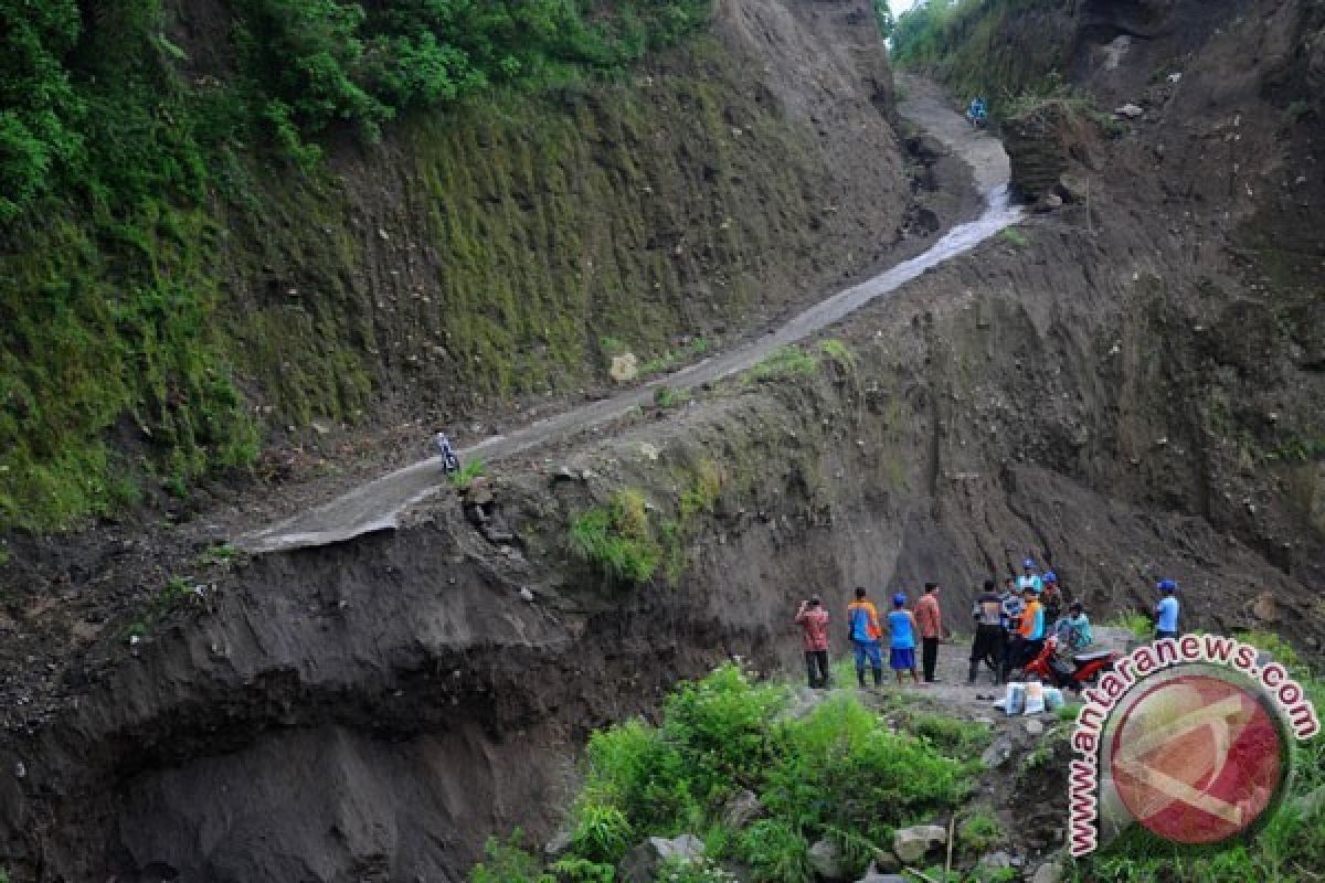 Warga Merapi Berharap Jembatan Permanen Segara Dibangun