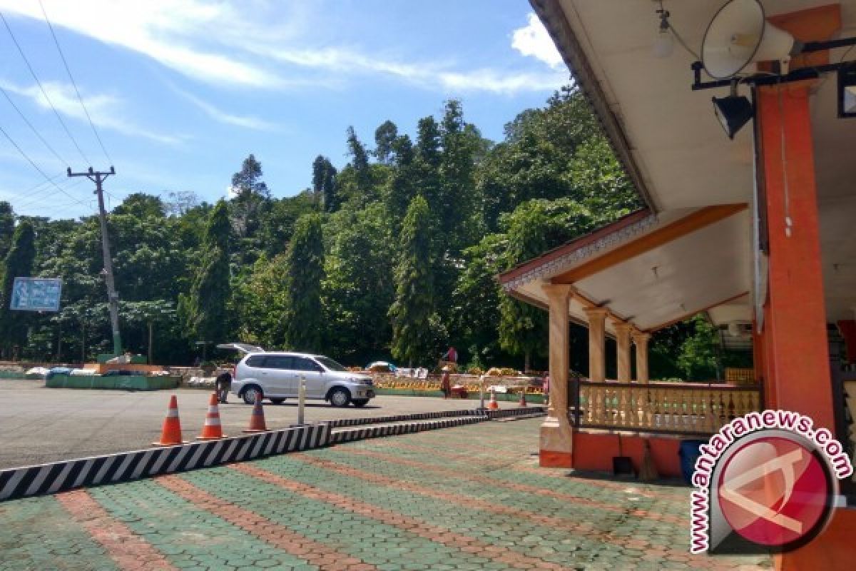 Masjid Imaduddin, Oase di Lintas Barat Sumatera