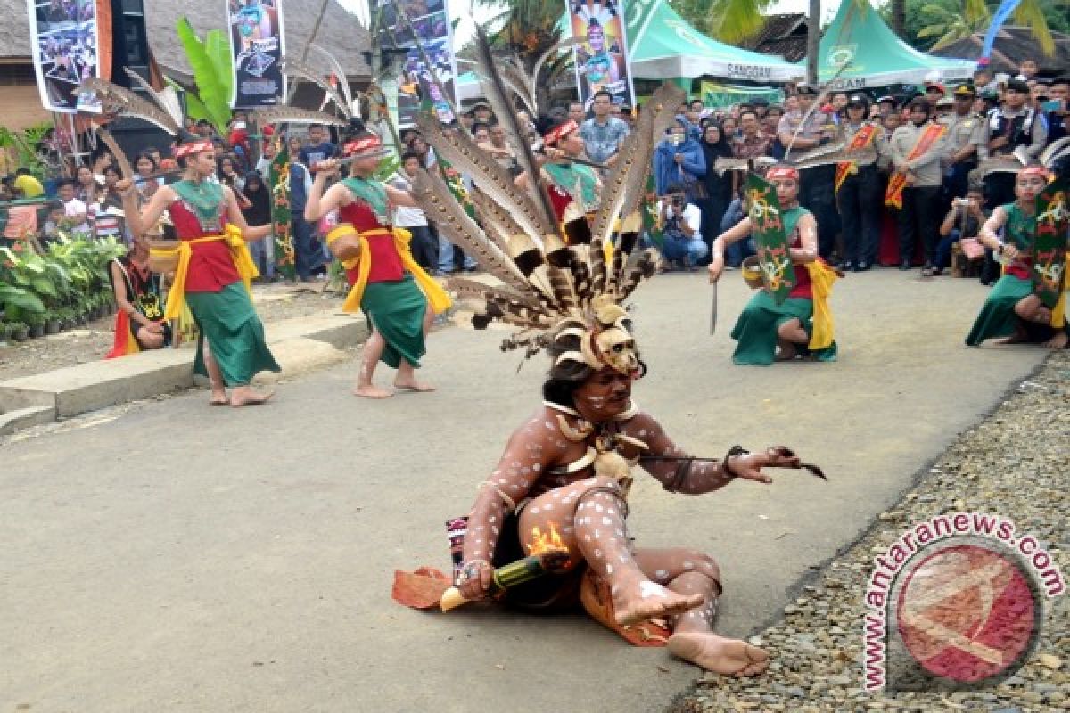 Pesona Dayak Meratus Ajarkan Persatuan Ditengah Perbedaan