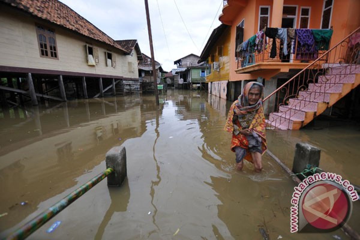 15.682 rumah warga Jambi terendam banjir