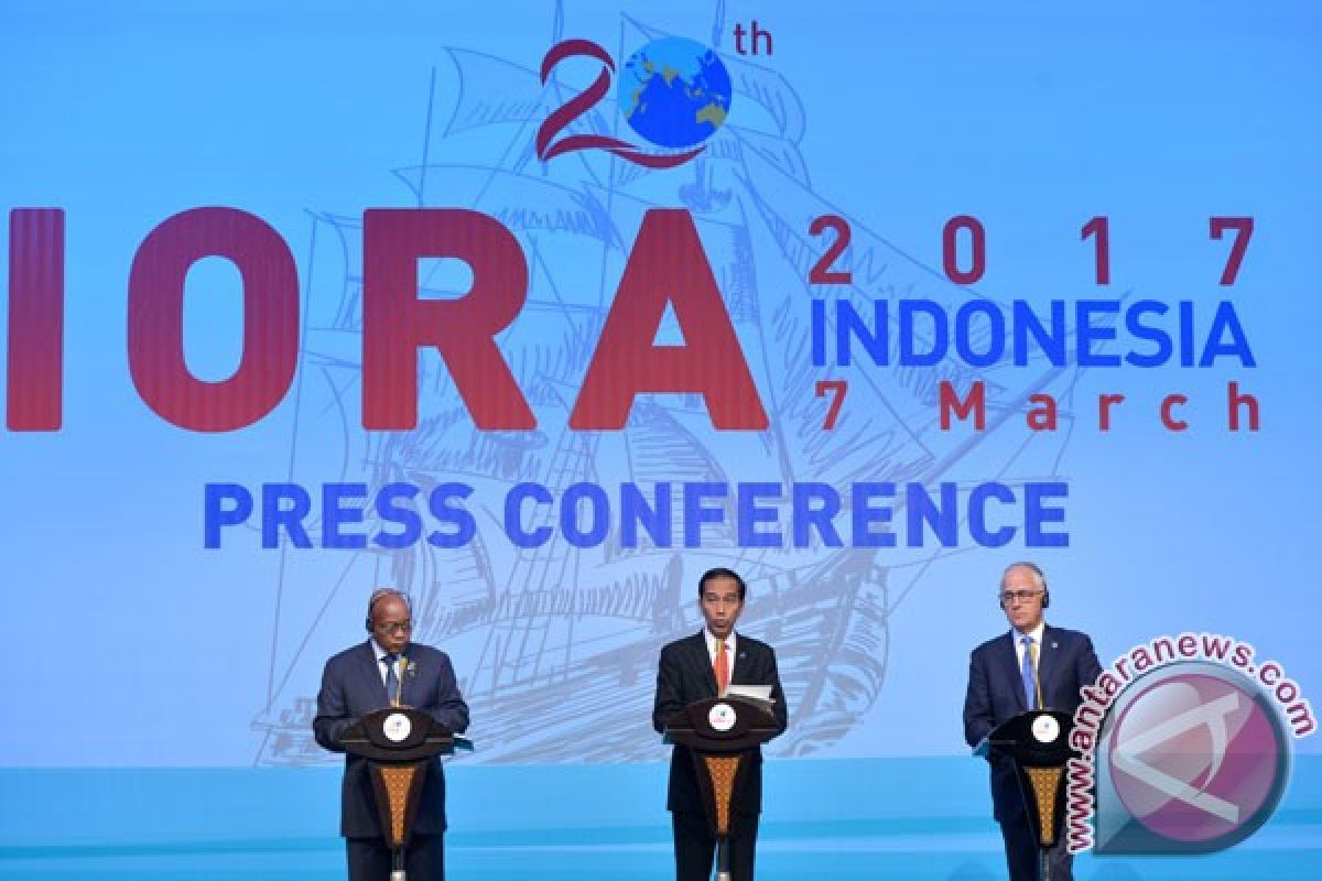 Indonesia hands over IORA chairmanship to S Africa