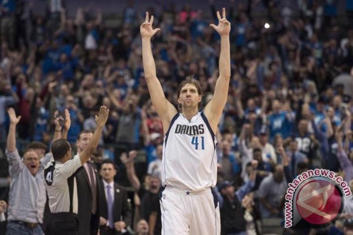 Nowitzki lampaui 30.000 poin saat Mavericks hantam Lakers 122-111