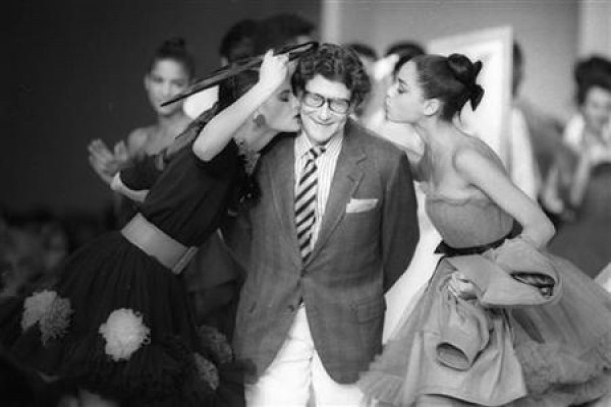 Museum Yves Saint Laurent akan dibuka di Paris dan Maroko