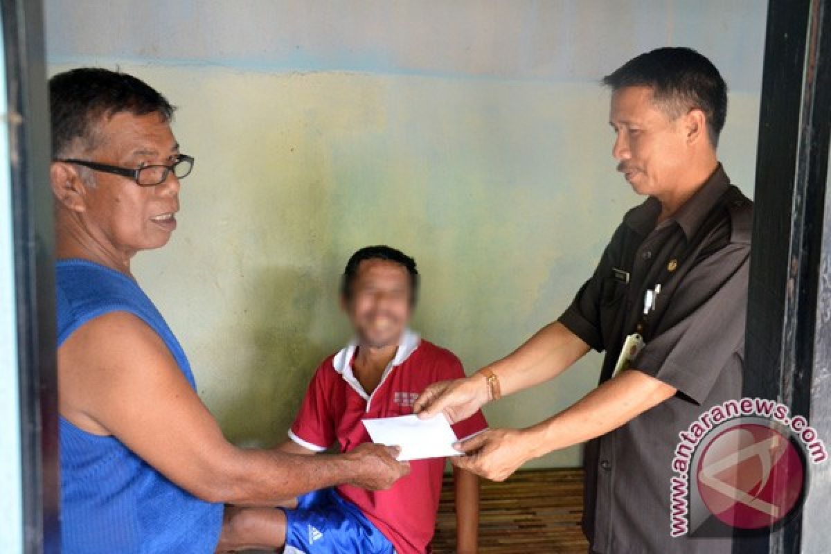 Gubernur Bali Bantu Penderita Gangguan Jiwa