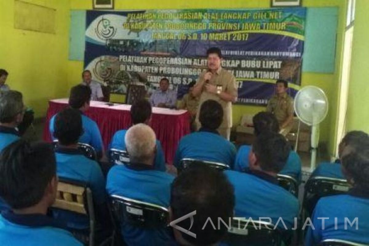 Nelayan Probolinggo Dilatih Gunakan Alat Tangkap Ramah Lingkungan