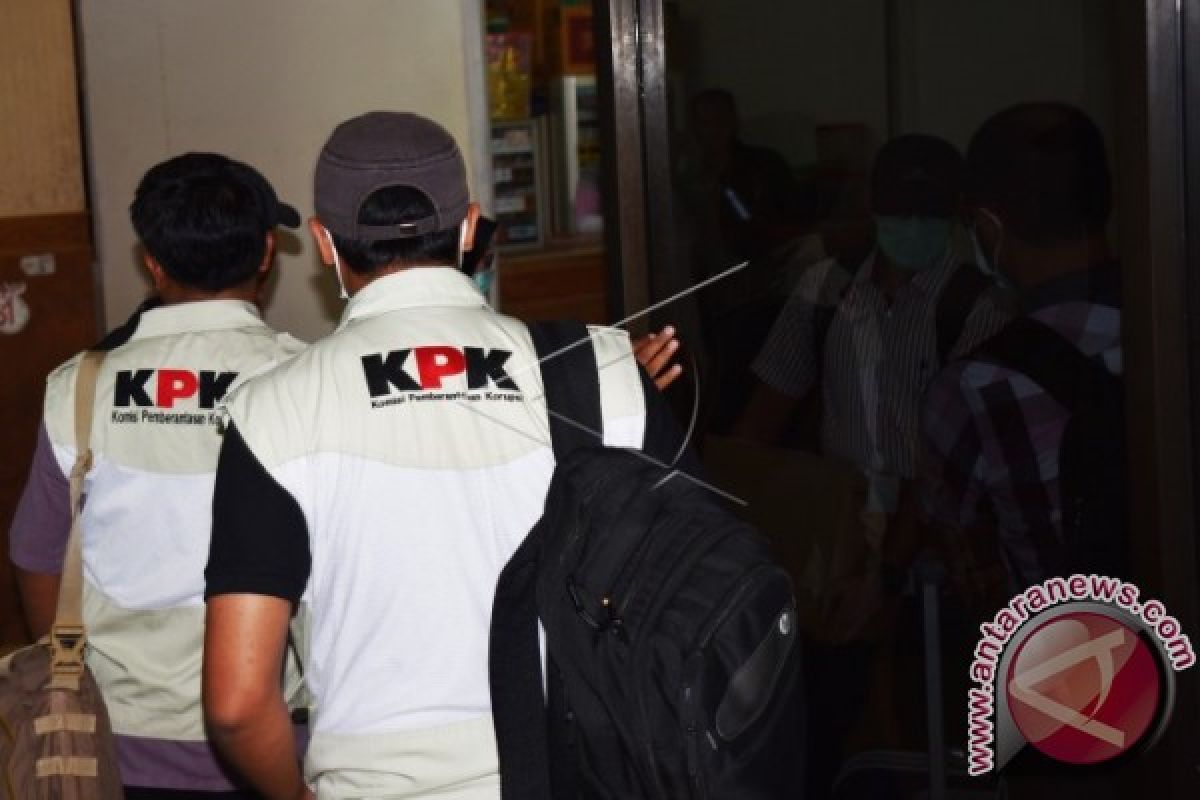 KPK Tidak Terganggu Dampak Politik Sidang KTP-E
