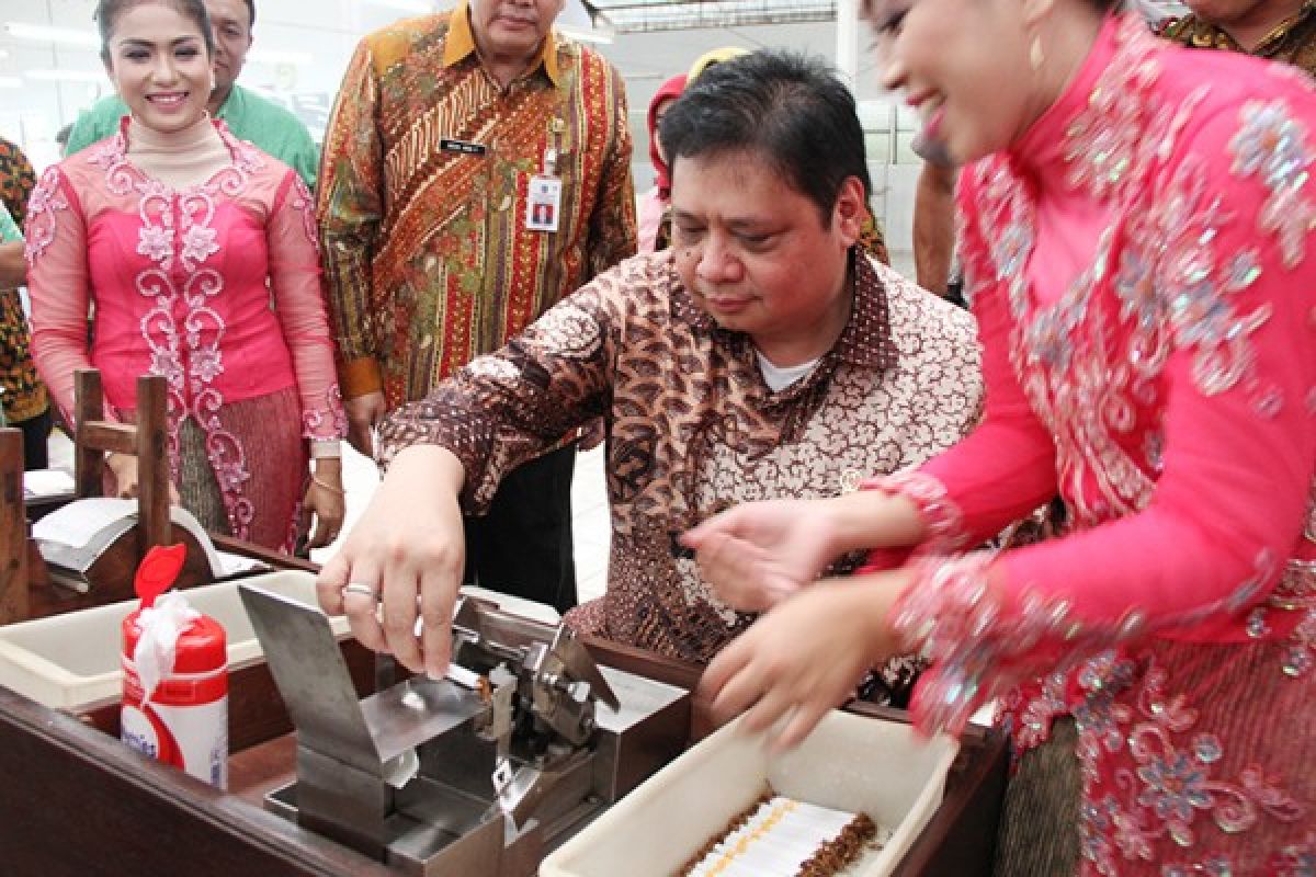 Industri hasil tembakau berkontribusi besar bagi ekonomi nasional