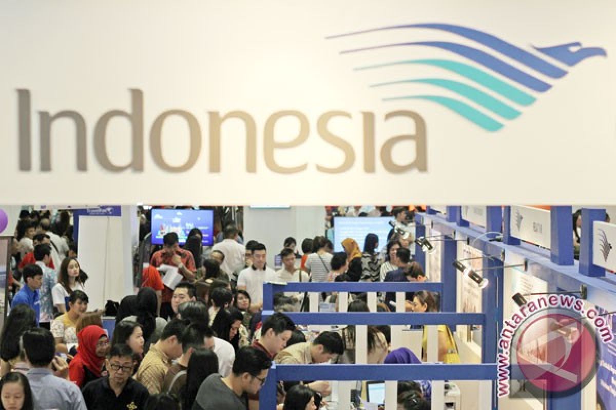 Garuda Indonesia 10 besar maskapai penerbangan terbaik 