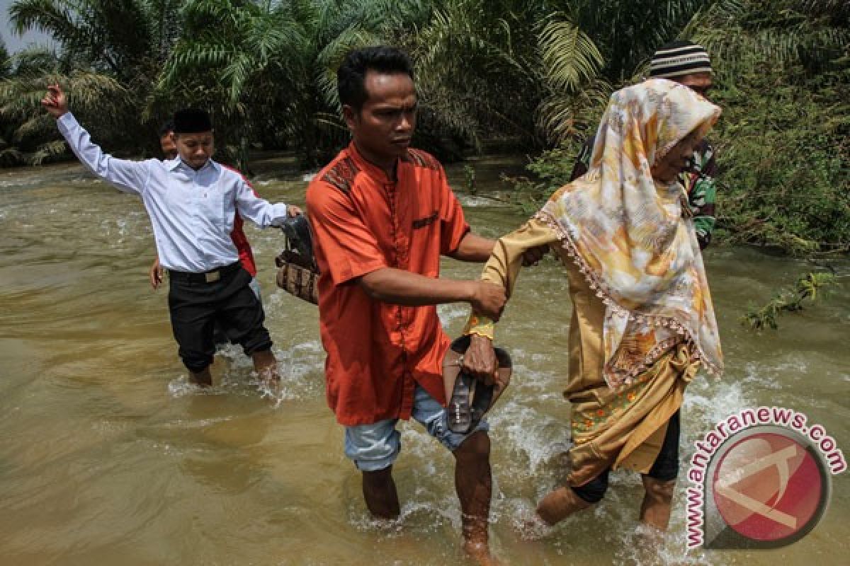 Banjir rendam dua desa di kecamatan Kampar