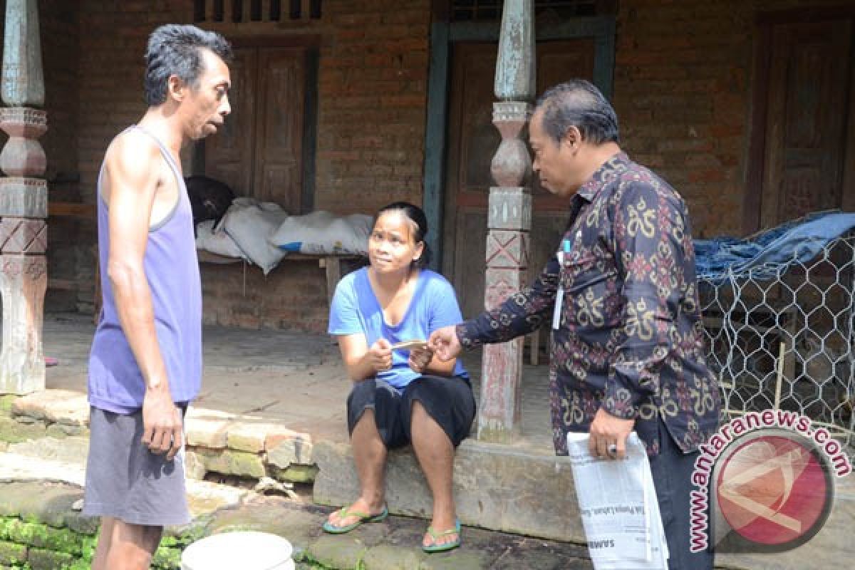 Gubernur Bali Kirim Bantuan Bagi Lansia Miskin