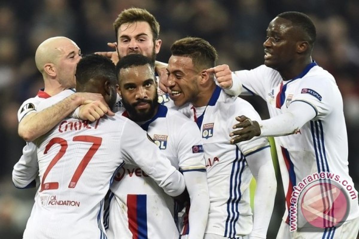  Liga Europa - Sempat Tertinggal, Lyon Tundukkan Roma 4-2