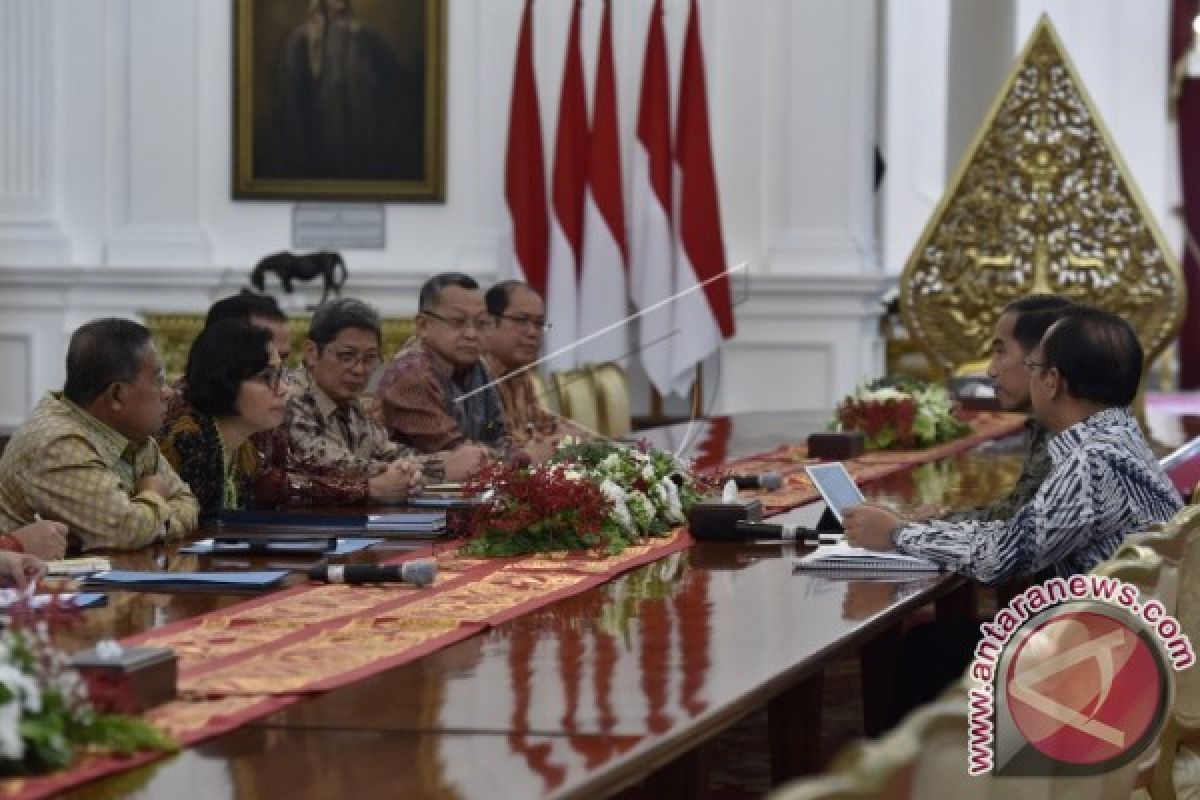 21 Nama Calon Anggota DK OJK ke Presiden Jokowi
