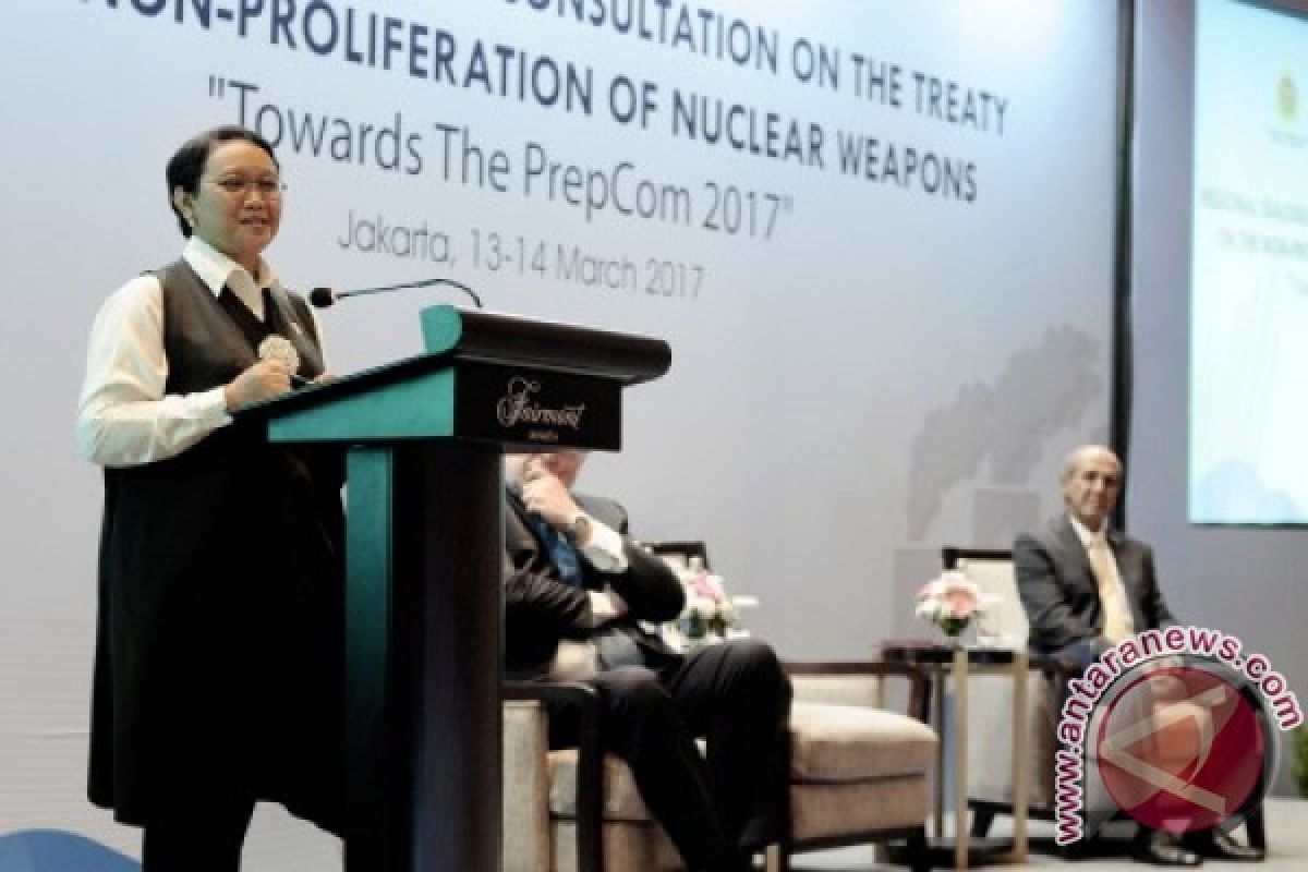 Indonesia promotes global treaty to ban nuclear weapons