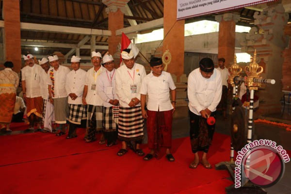 Wabup Gianyar Ajak Paiketan Bantu Warga Miskin