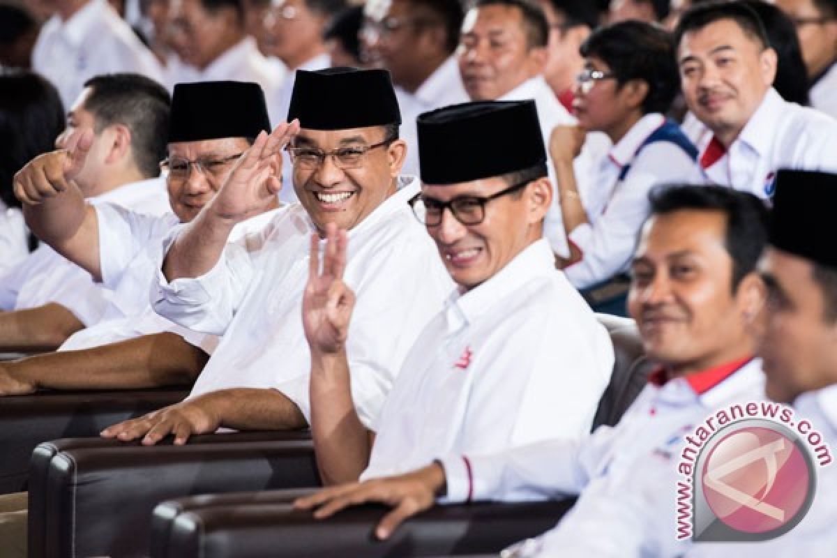 Anies-Sandi katakan tanda tangan mereka dipalsukan di kontrak syariat Islam