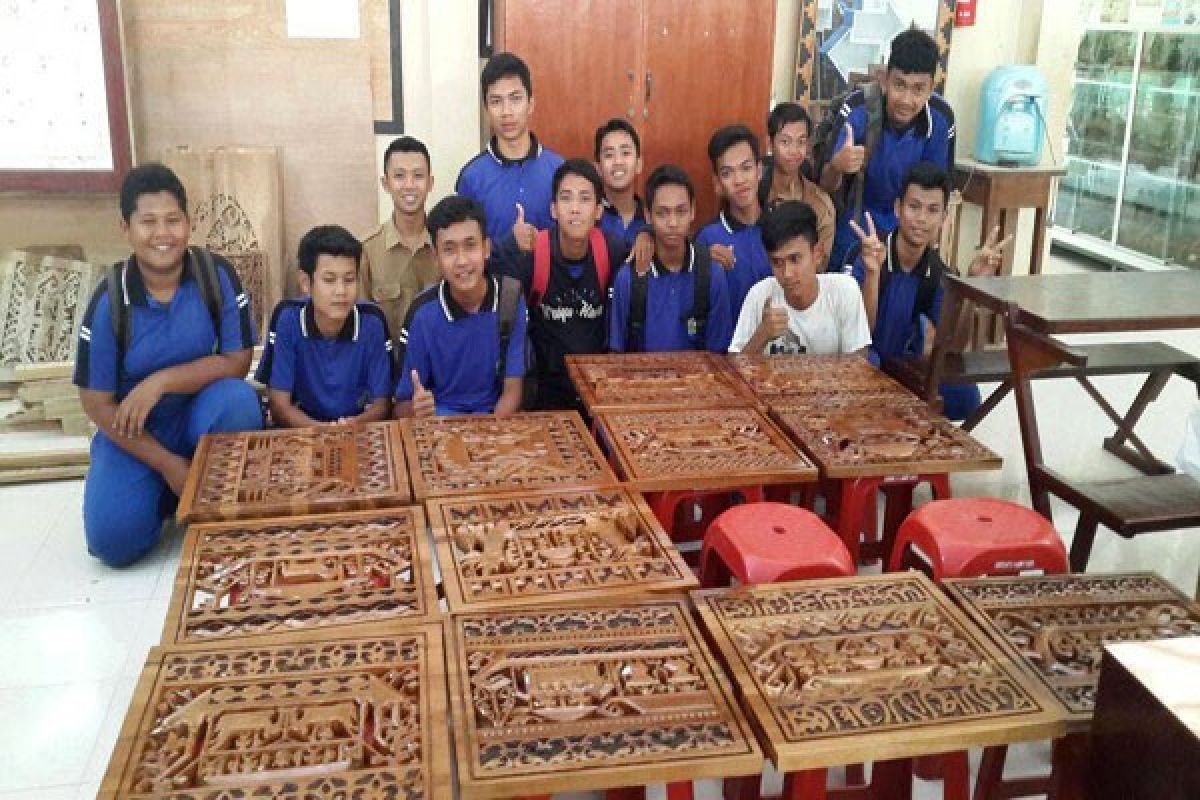 Ratusan Siswa SMKN 5 Bandarlampung Pamerkan Karya