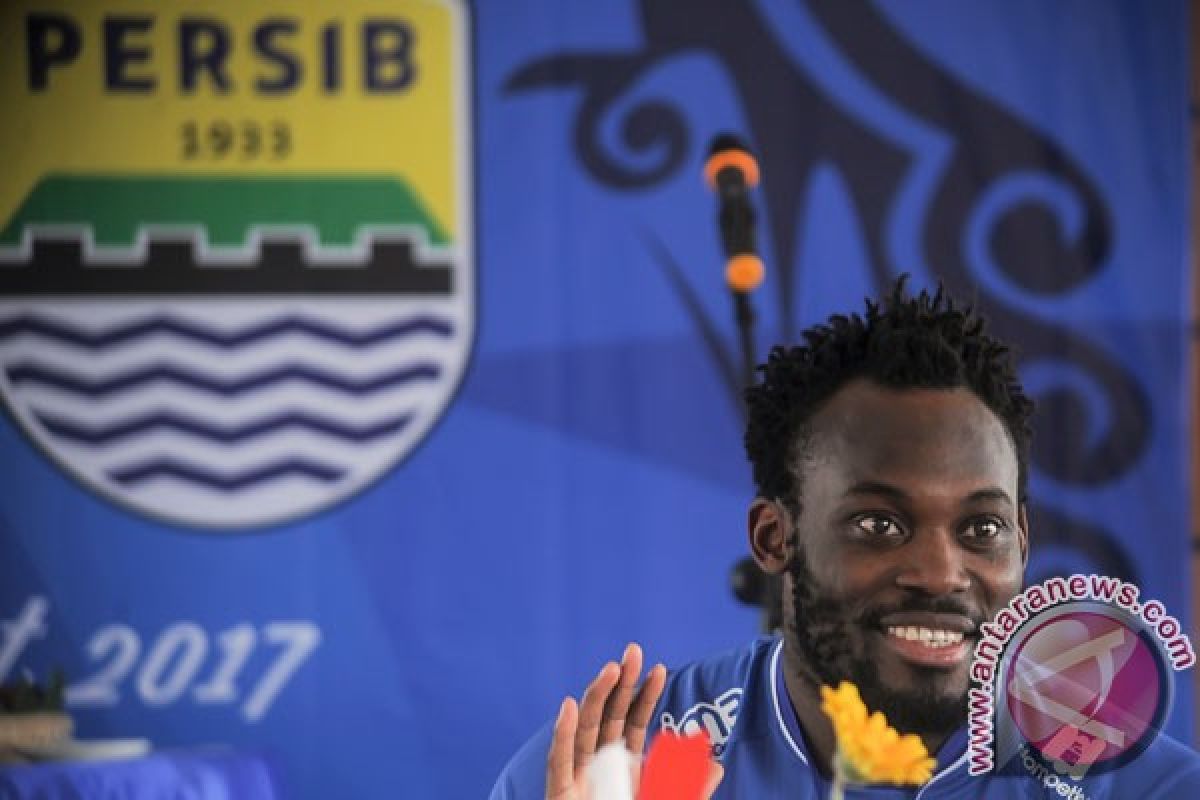 Michael Essien tiba kembali di Bandung