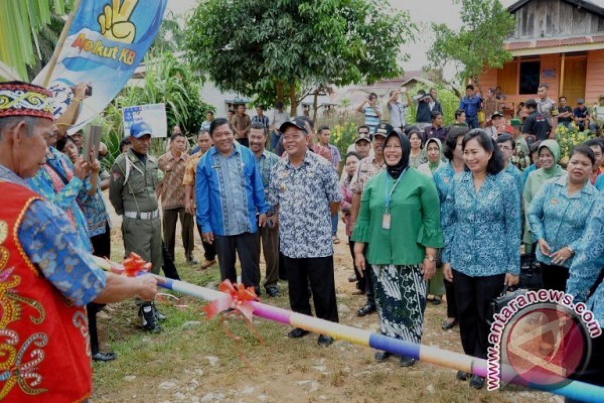 Desa Sungai Jaman Wakili Sanggau Lomba KB Kesehatan