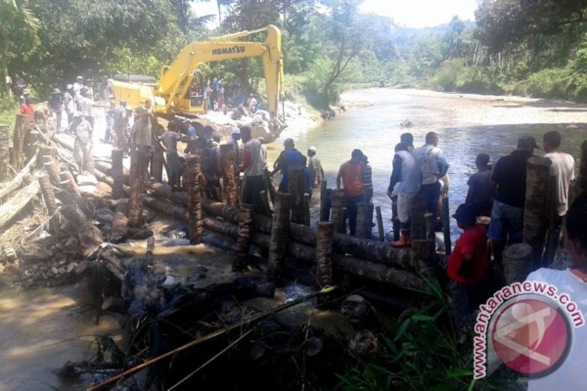 Desa Aceh Barat perbanyak proyek padat karya