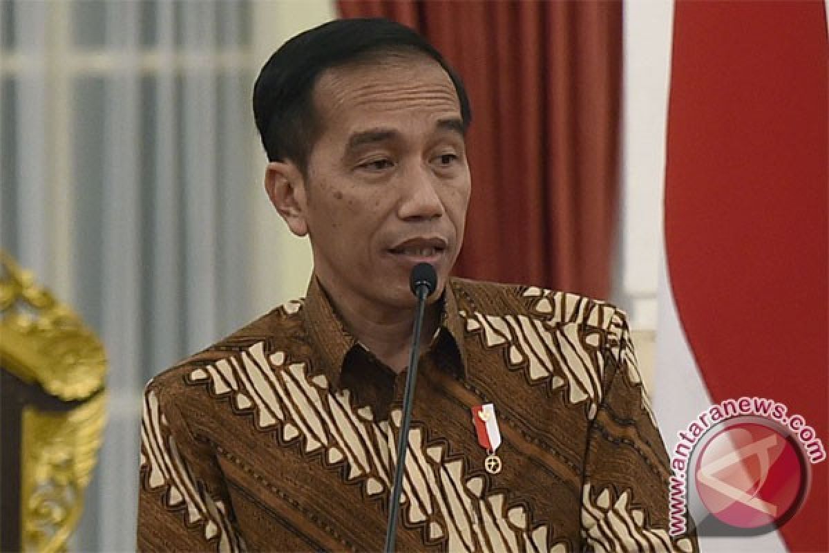 Presiden Jokowi sapa pedagang di teras Cihampelas