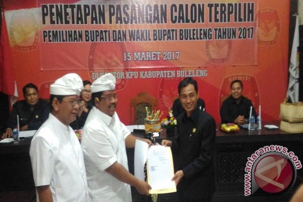 KPU Buleleng Tetapkan PASS Bupati Terpilih